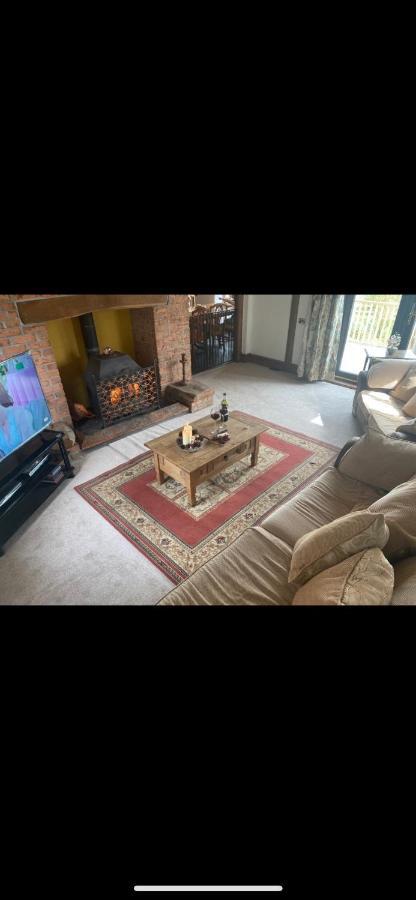 Beautiful Secluded Farmhouse With Hot Tub Villa Barmouth Bagian luar foto