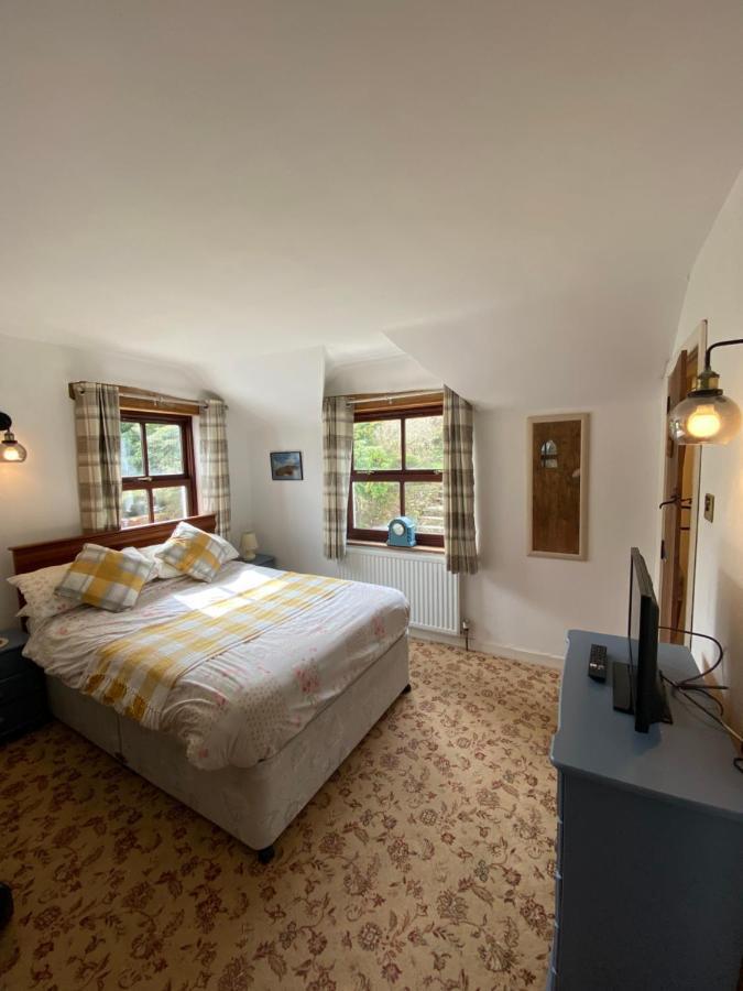 Beautiful Secluded Farmhouse With Hot Tub Villa Barmouth Bagian luar foto