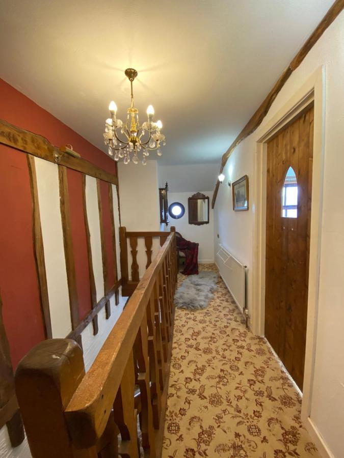 Beautiful Secluded Farmhouse With Hot Tub Villa Barmouth Bagian luar foto