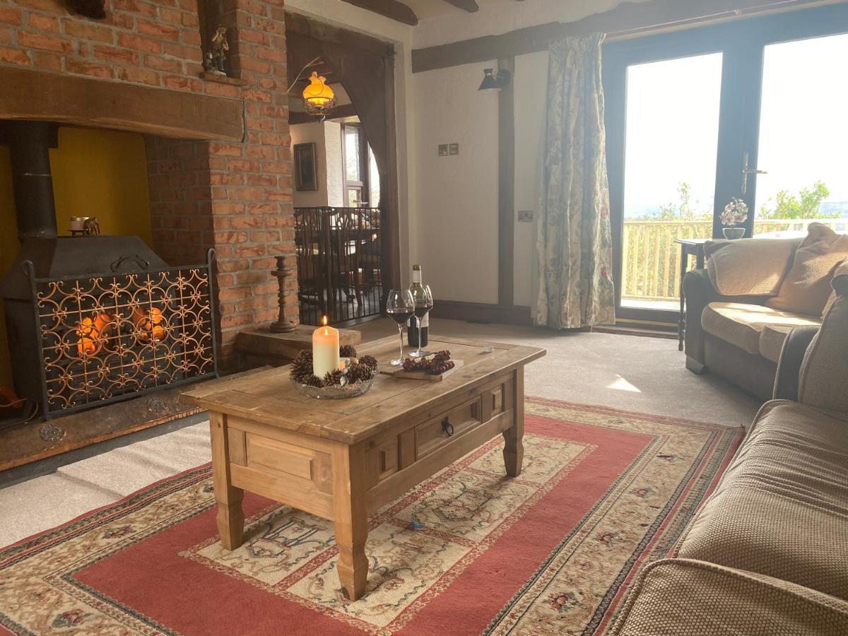 Beautiful Secluded Farmhouse With Hot Tub Villa Barmouth Bagian luar foto
