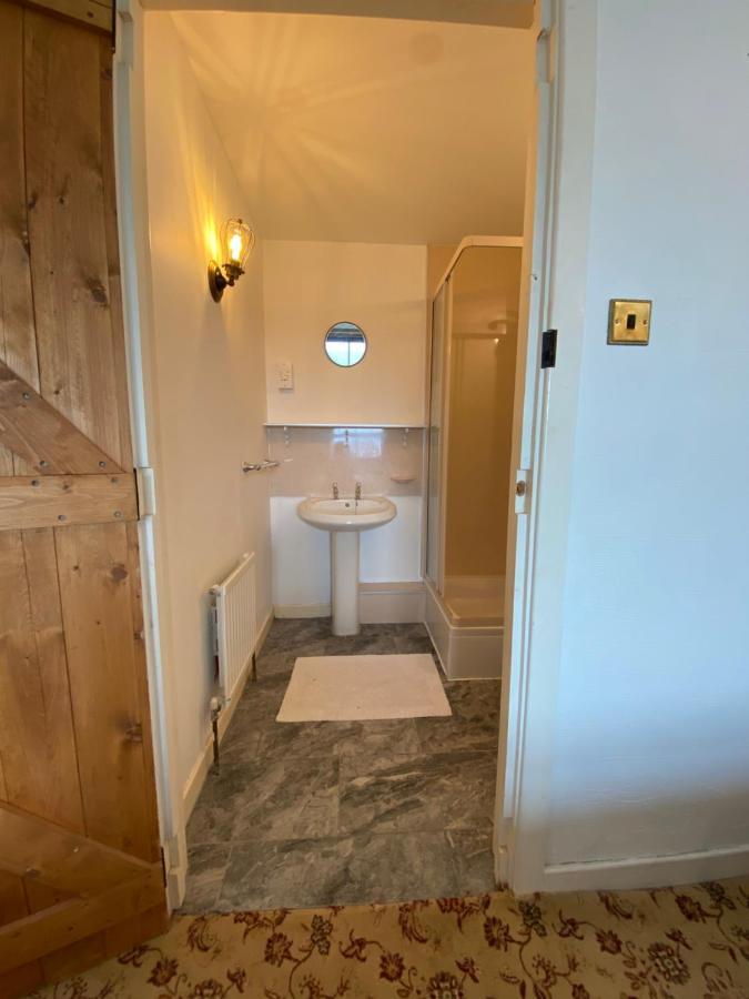 Beautiful Secluded Farmhouse With Hot Tub Villa Barmouth Bagian luar foto